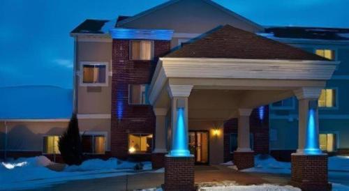holiday inn express oneill by ihg