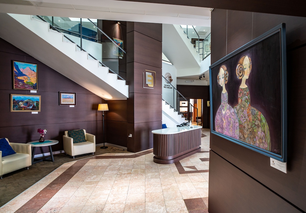 edelweiss art hotel