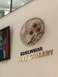 edelweiss art hotel