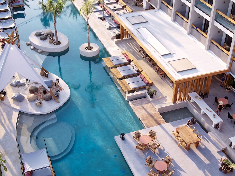 the syntopia hotel