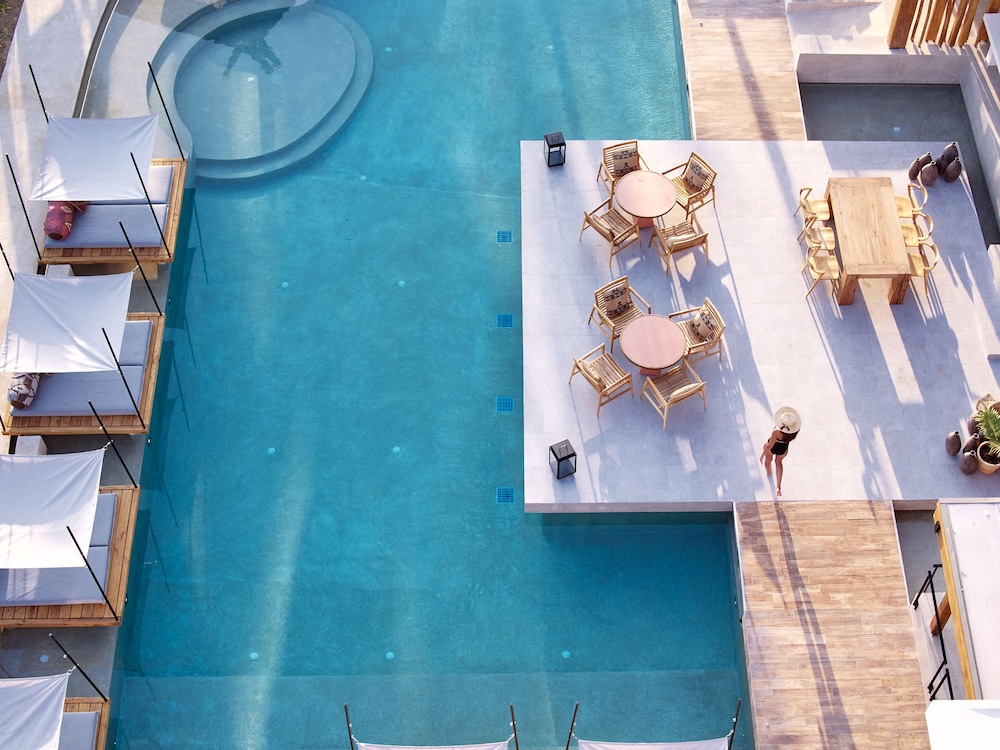 the syntopia hotel