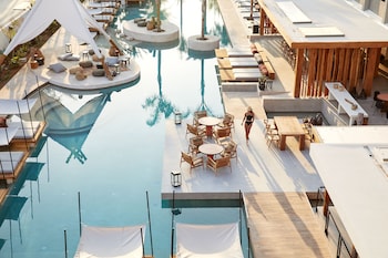 the syntopia hotel