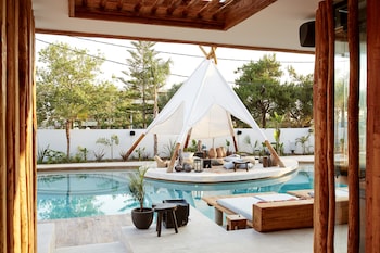 the syntopia hotel