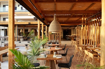 the syntopia hotel