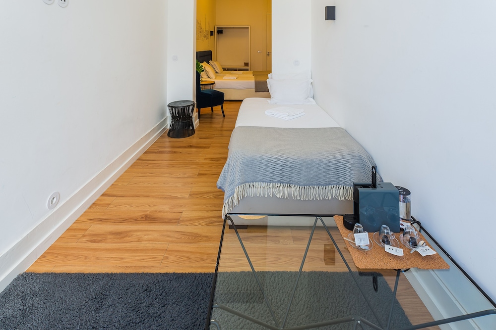 lisbon check in guesthouse