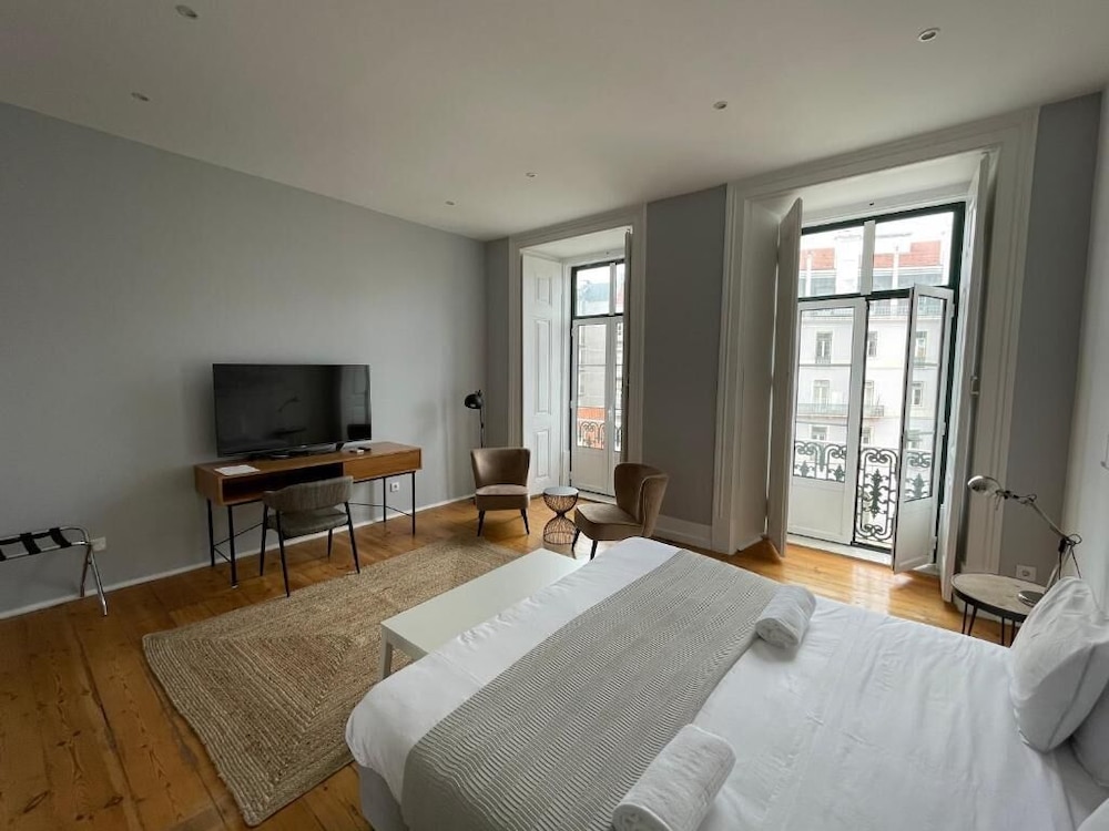 lisbon check in guesthouse