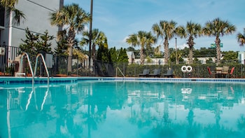 Holiday Inn Atlanta-Northlake By Ihg,Fulton County>>Atlanta,3 star