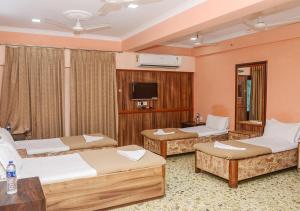 hotel subhash