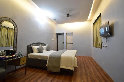 evergreen hotel