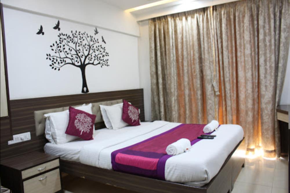 hotel shelter palace