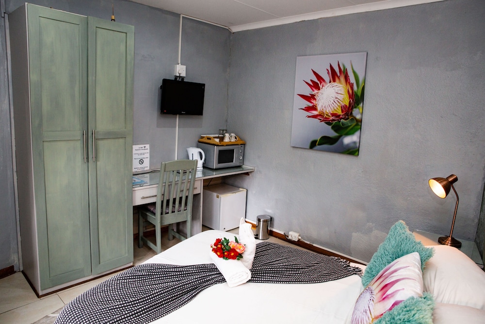 woodpecker guesthouse