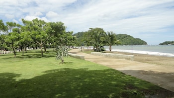 hotel colono beach