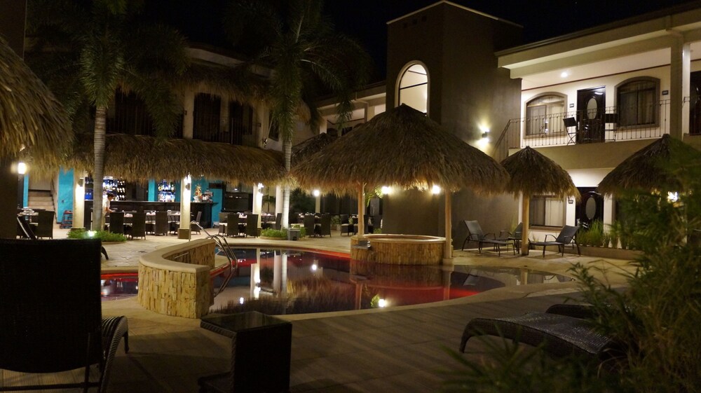 hotel colono beach