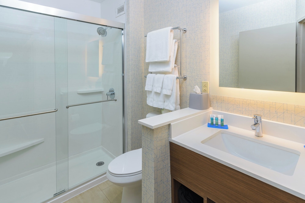 holiday inn express southington by ihg