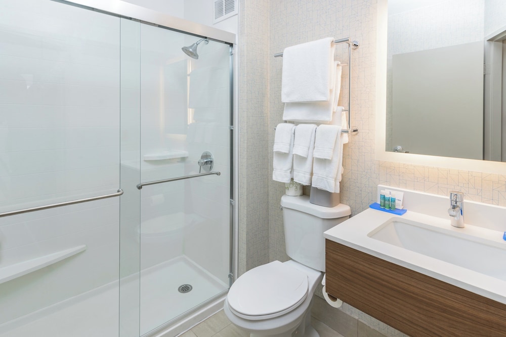 holiday inn express southington by ihg