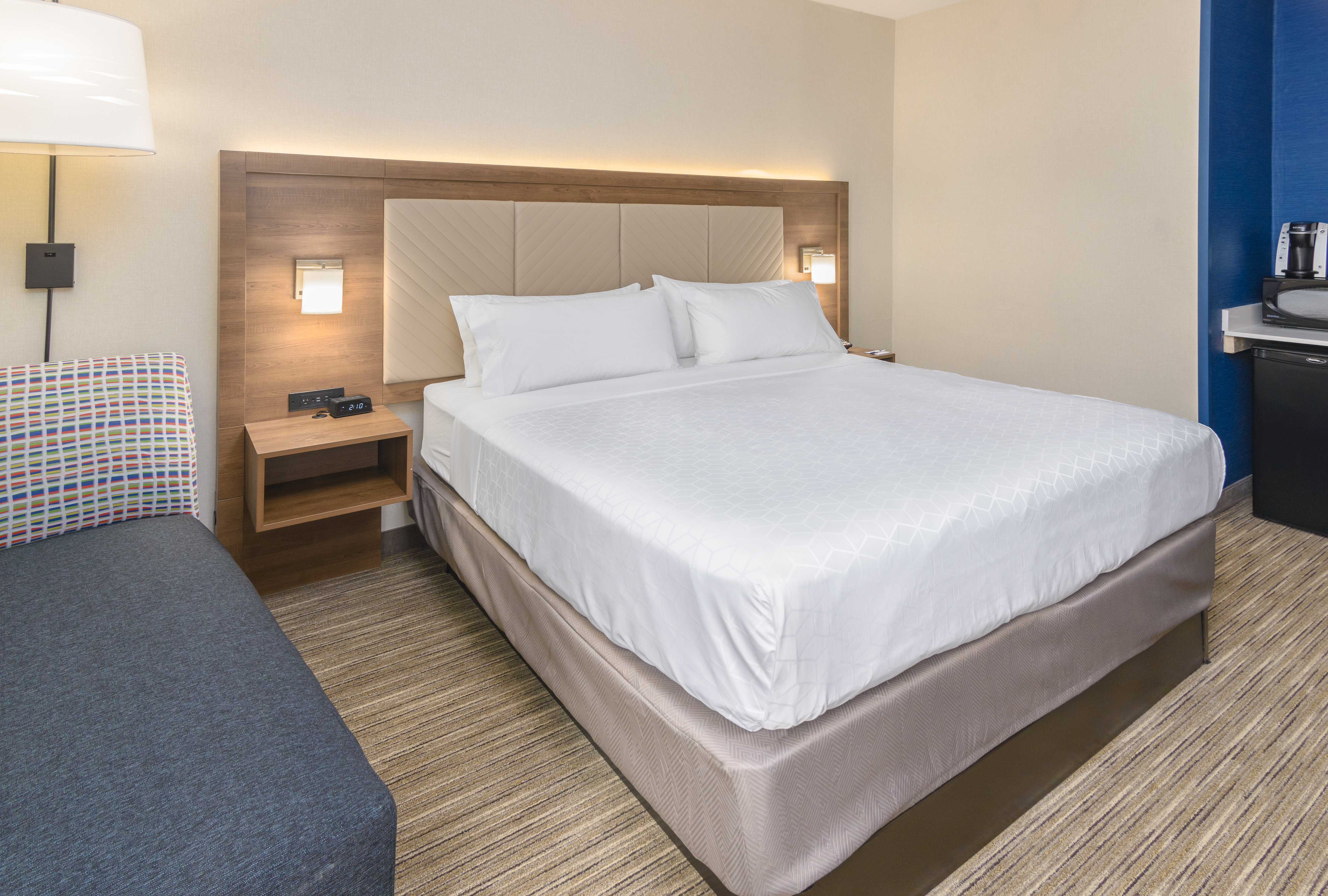 holiday inn express southington by ihg