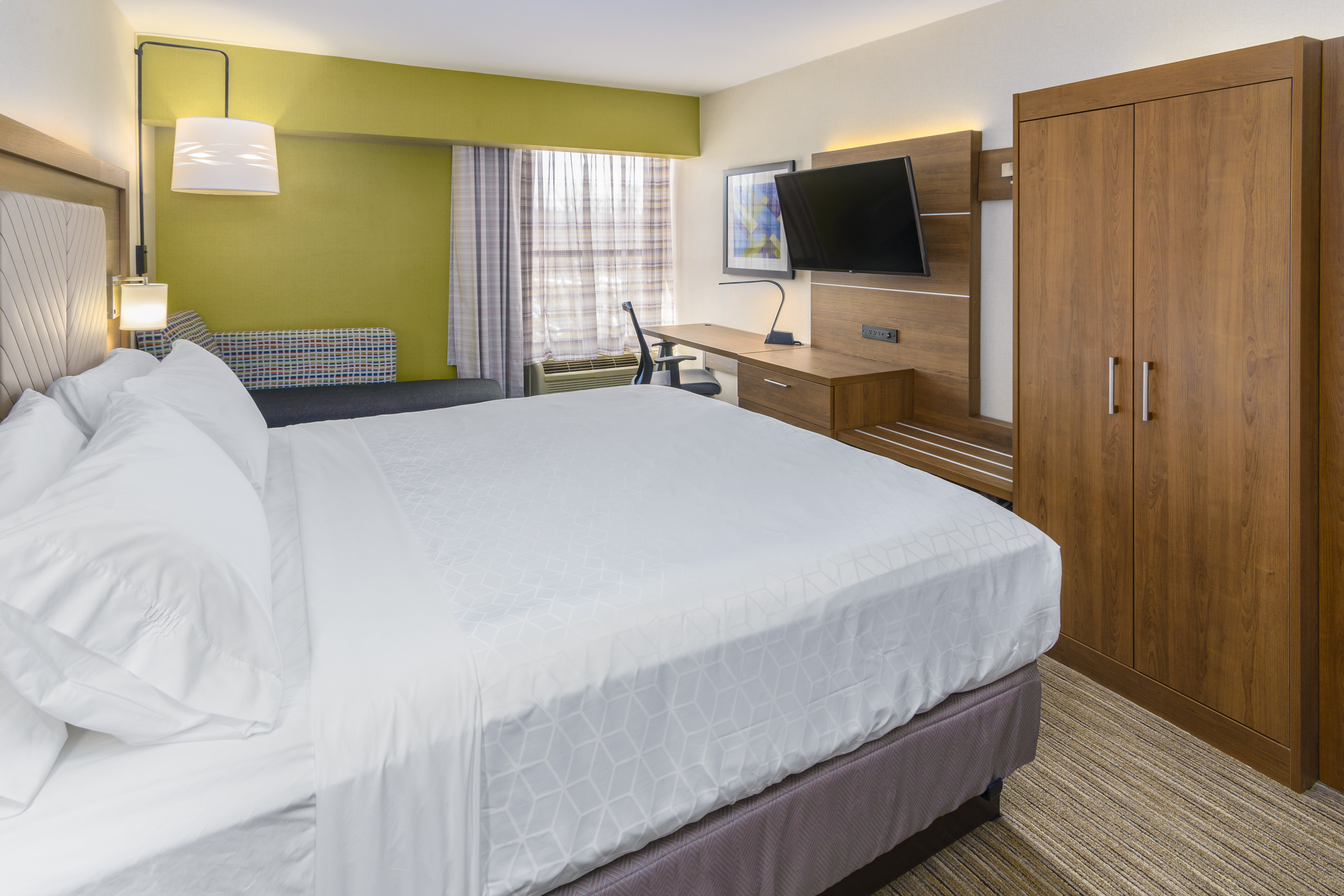 holiday inn express southington by ihg