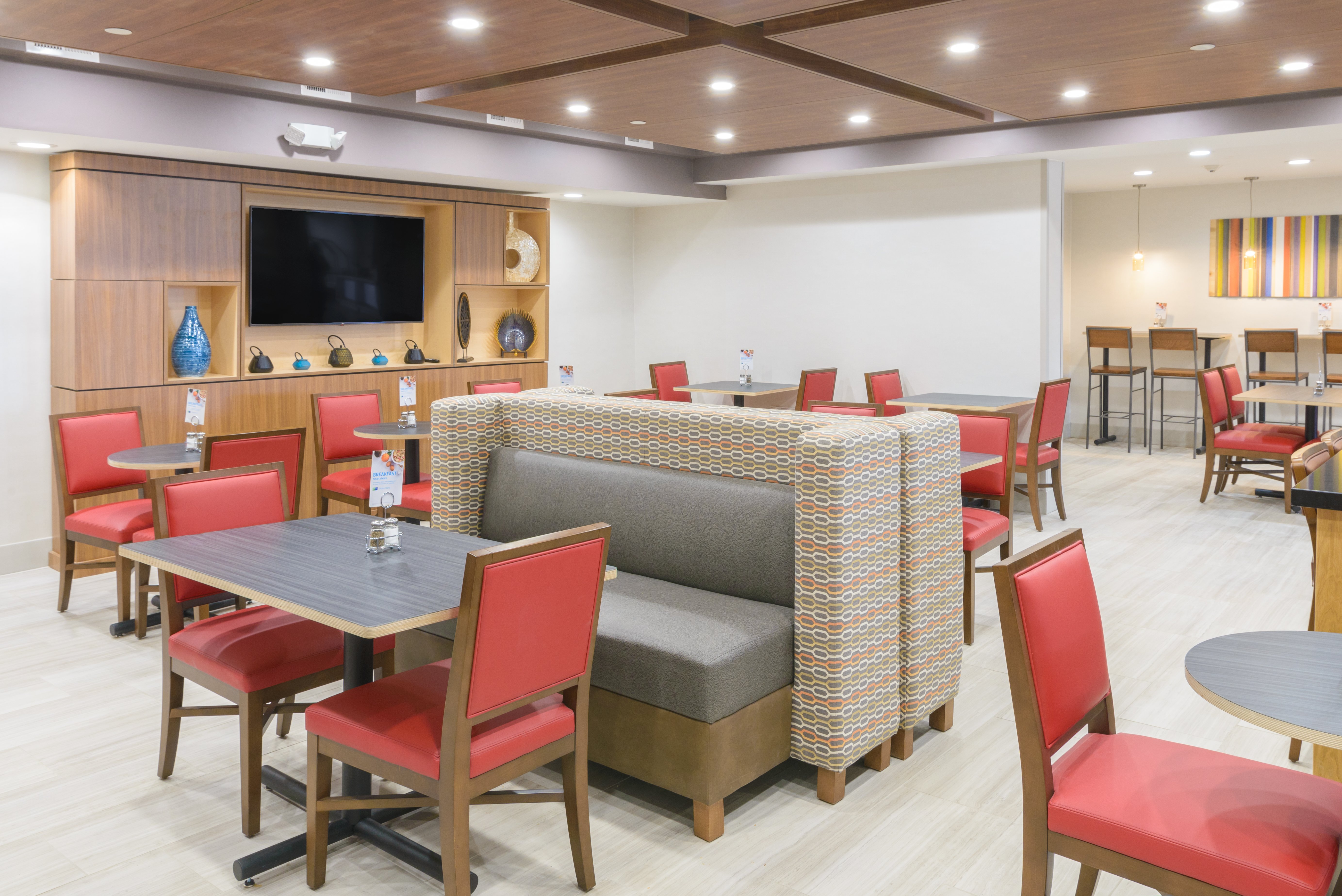 holiday inn express southington by ihg