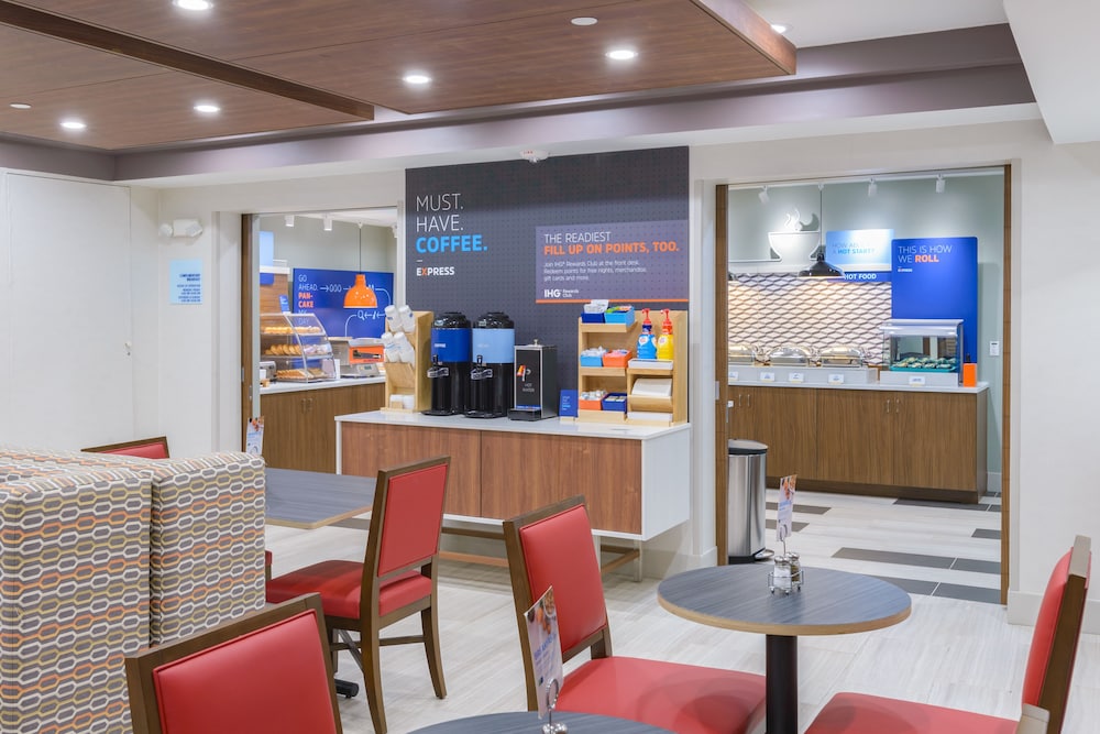 holiday inn express southington by ihg