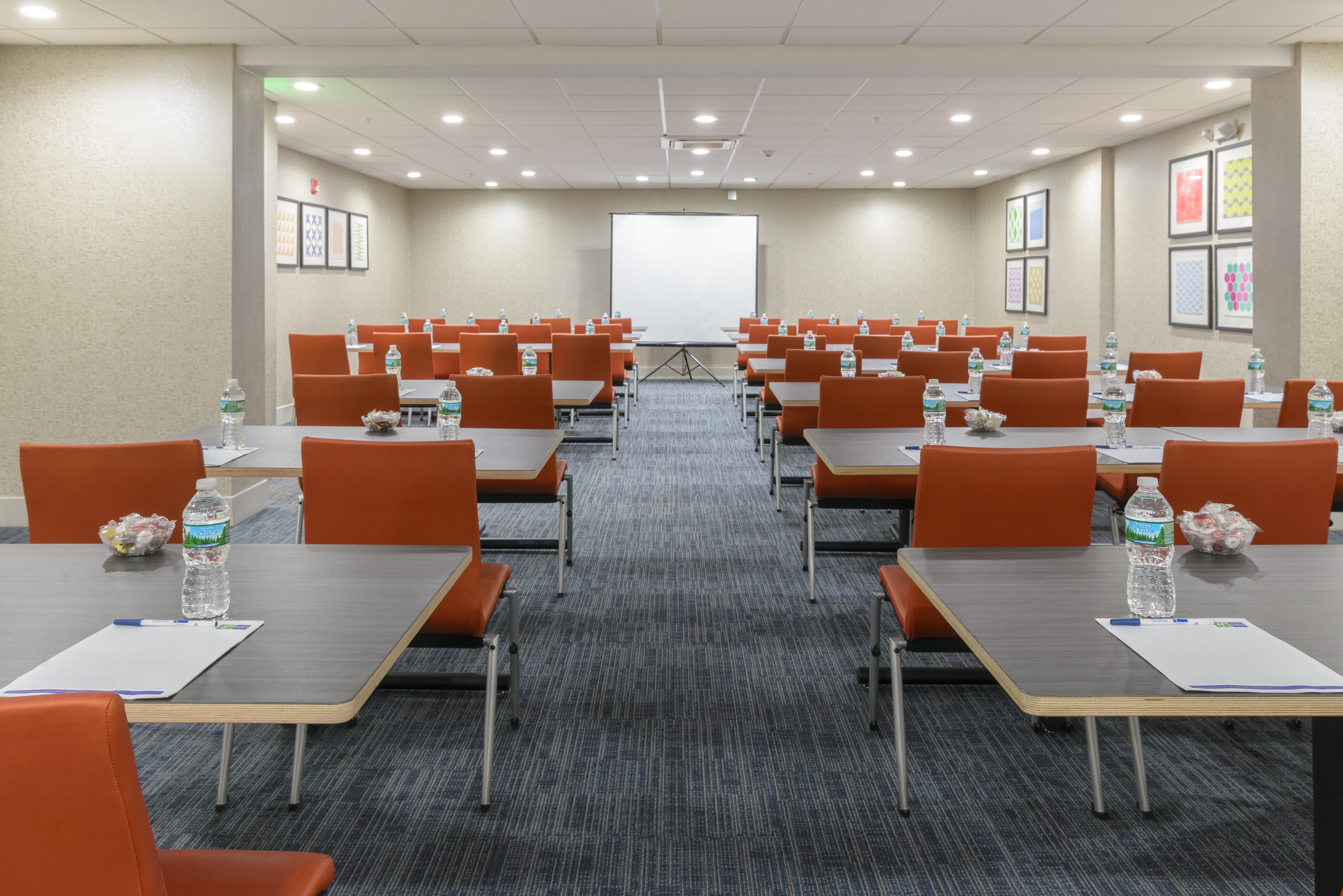 holiday inn express southington by ihg