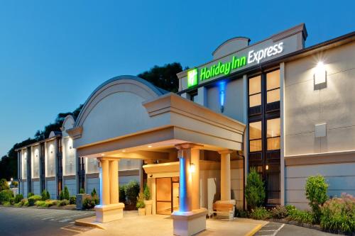 holiday inn express southington by ihg