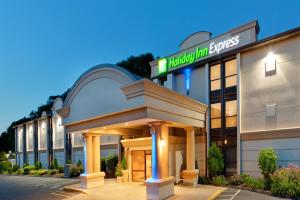 holiday inn express southington by ihg