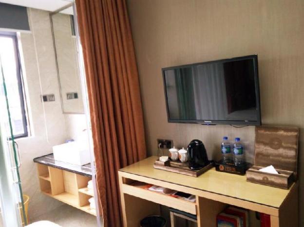 xinghe business hotel railway station and yuexiu park branch