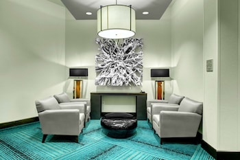 Hampton Inn & Suites Roanoke-Downtown,Virginia>>Roanoke,3 star