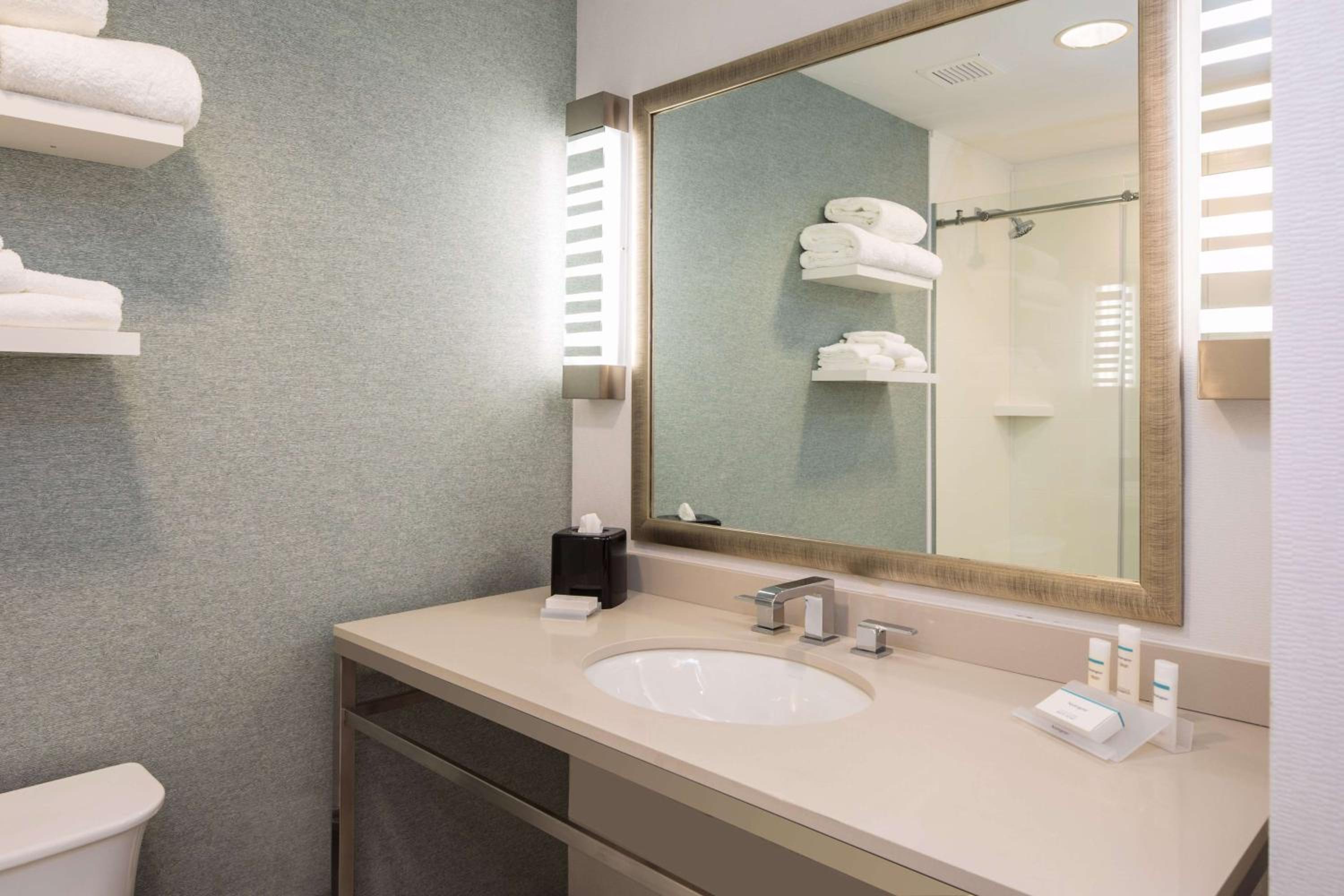 holiday inn express hotel and suites spartanburg north by ihg