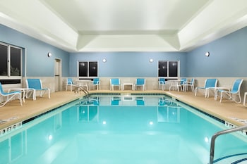 Holiday Inn Express Hotel & Suites Spartanburg-North By Ihg,Greenville County>>Greenville - Spartanburg,3 star