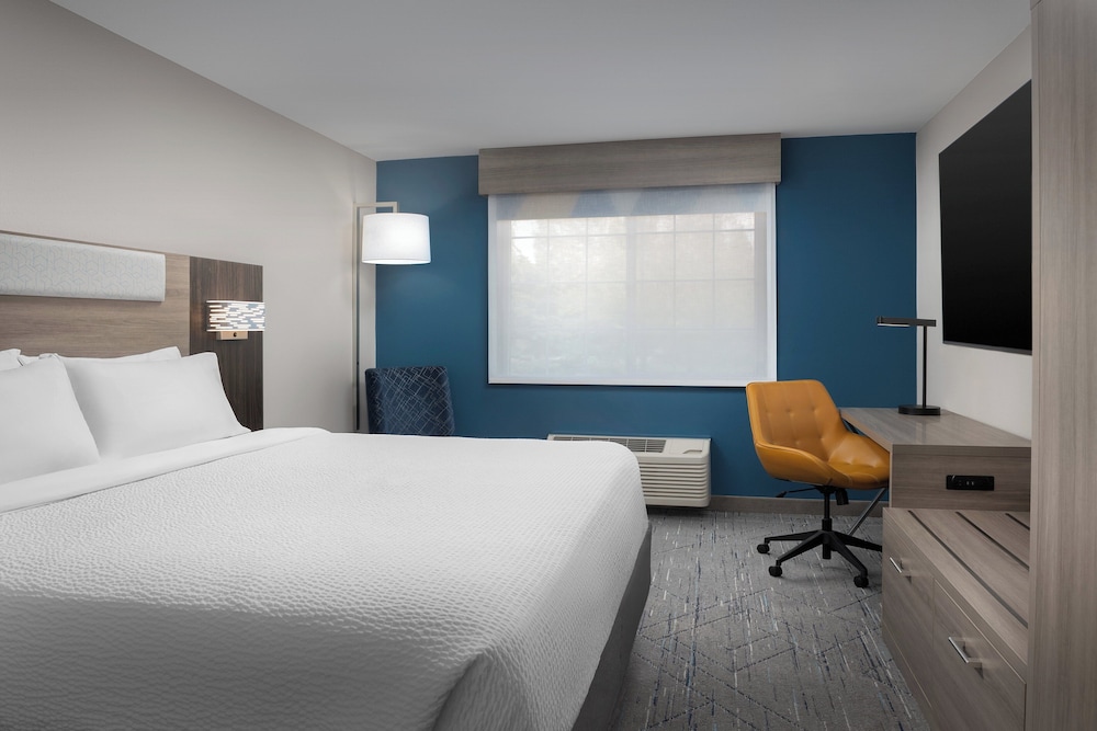 holiday inn express spokane airport by ihg