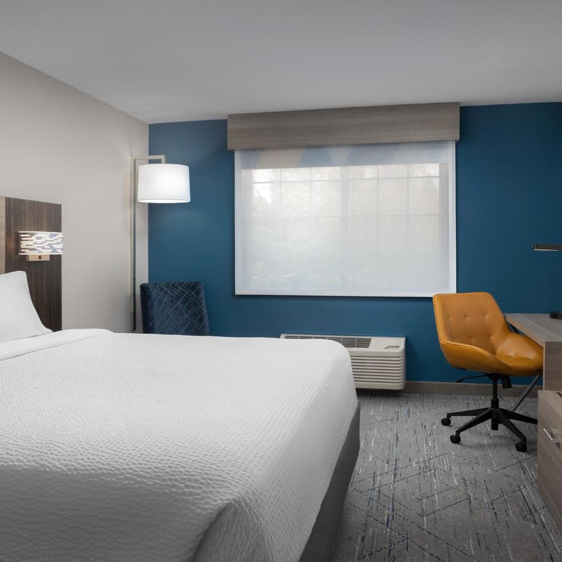 holiday inn express spokane airport by ihg