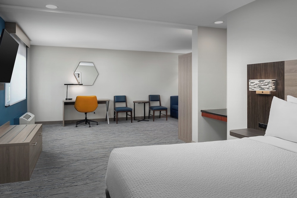 holiday inn express spokane airport by ihg
