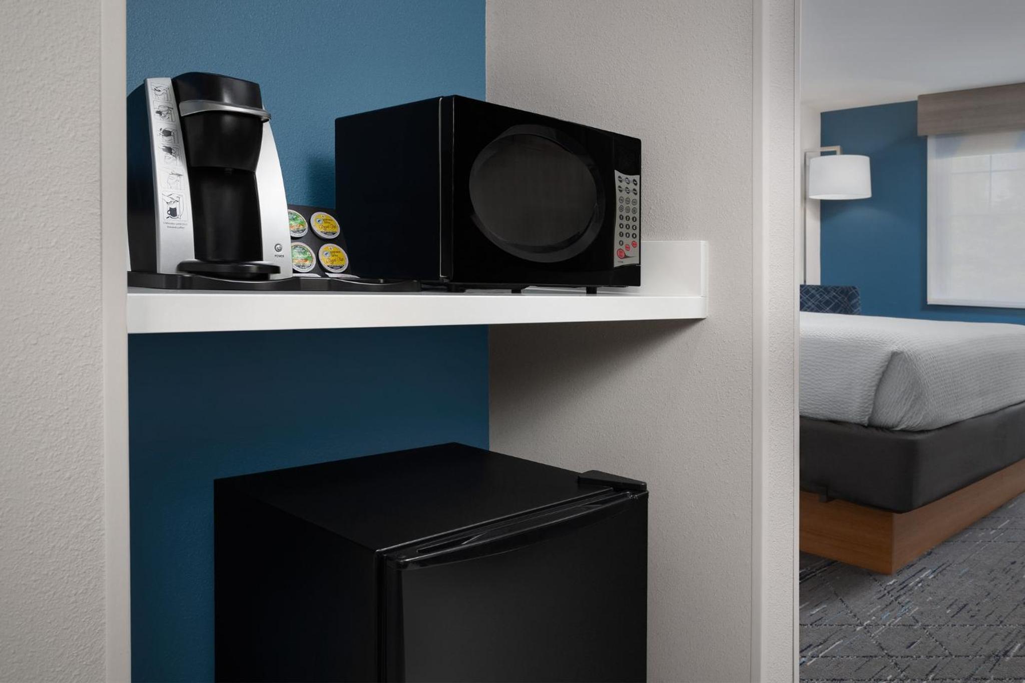 holiday inn express spokane airport by ihg