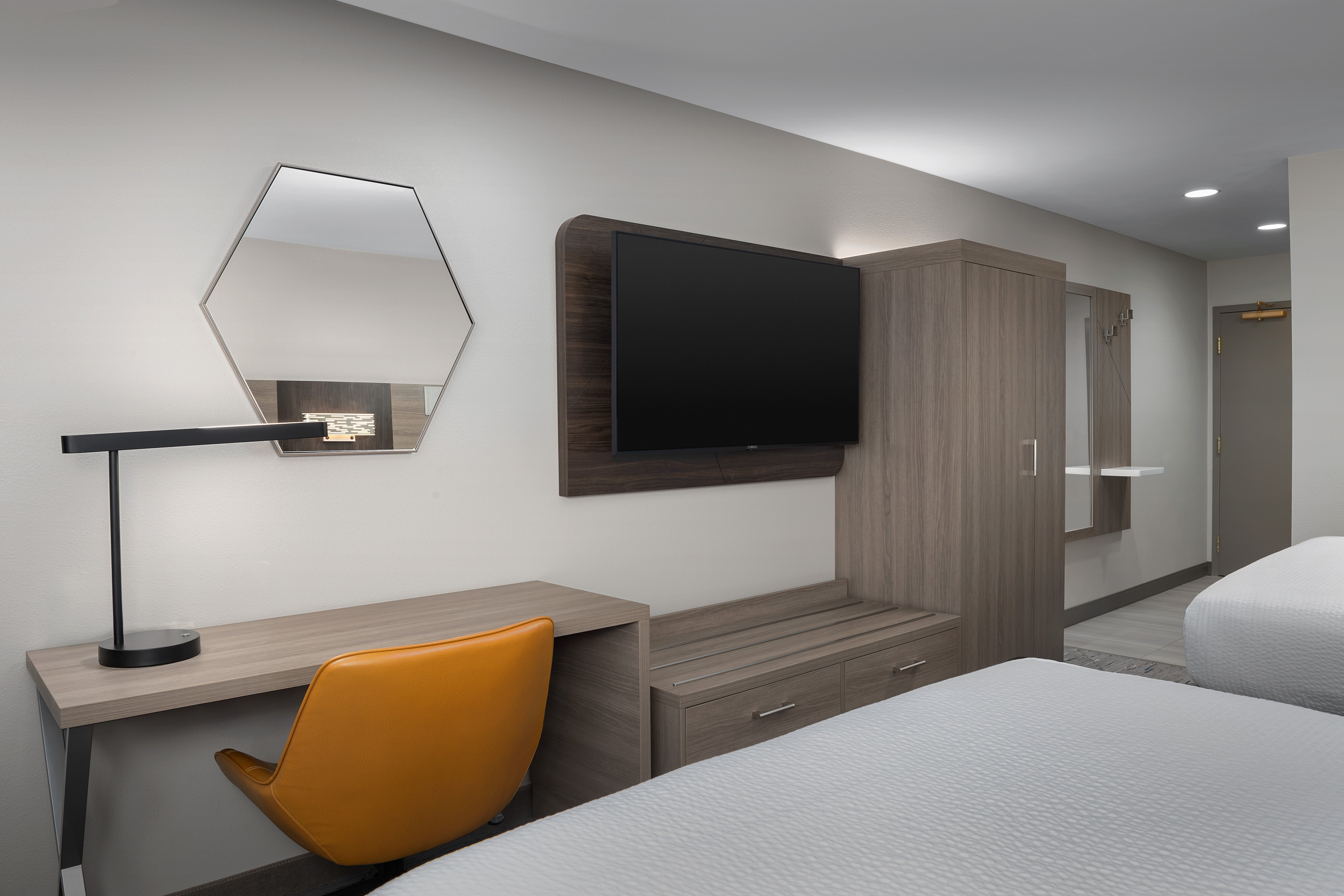 holiday inn express spokane airport by ihg