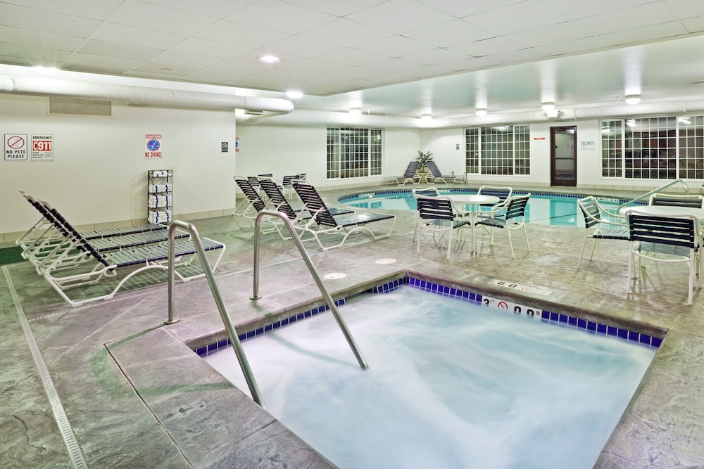 holiday inn express spokane airport by ihg