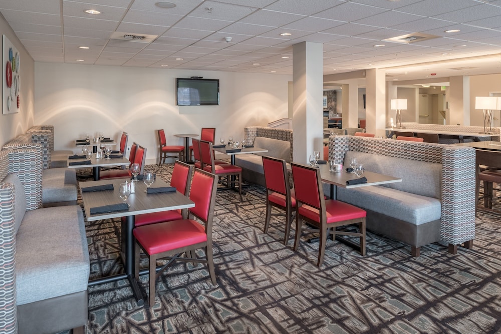 holiday inn express spokane airport by ihg