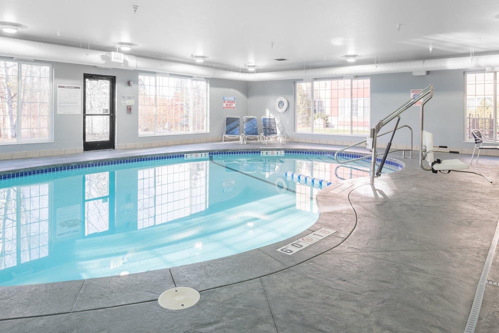 holiday inn express spokane airport by ihg