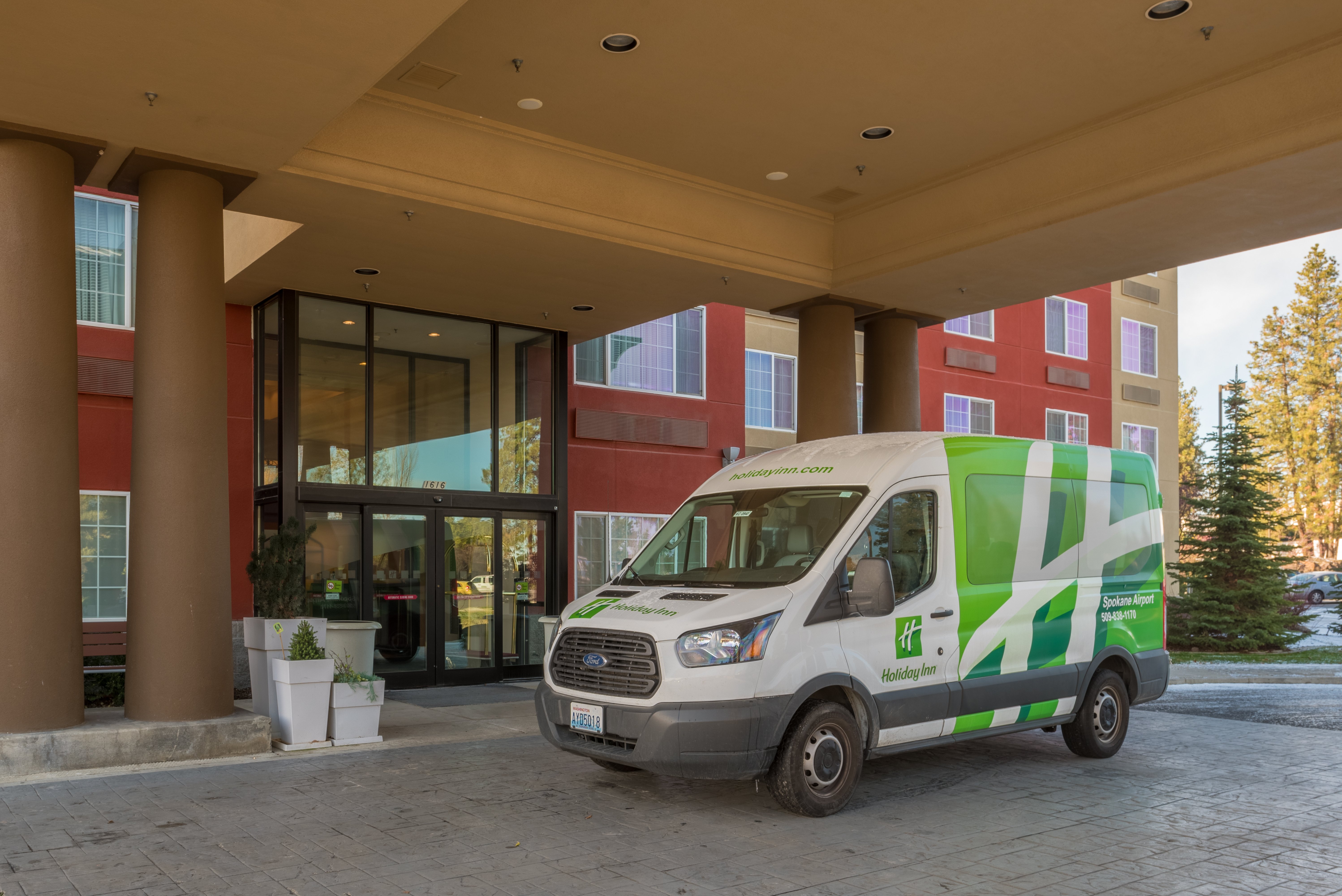 holiday inn express spokane airport by ihg