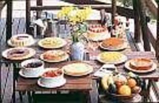 petit hotel cest bon