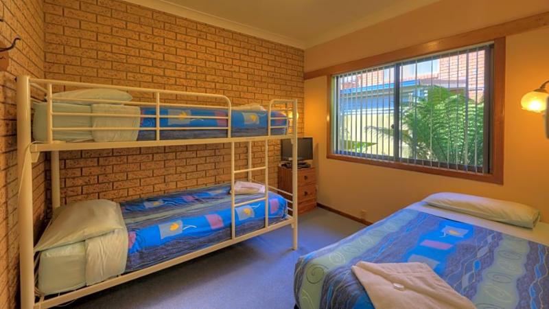Barrass's John Bright Motor Inn,Victoria>>Bright,3 star