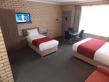 Cowra Crest Motel,Cowra>>Bathurst,4 star
