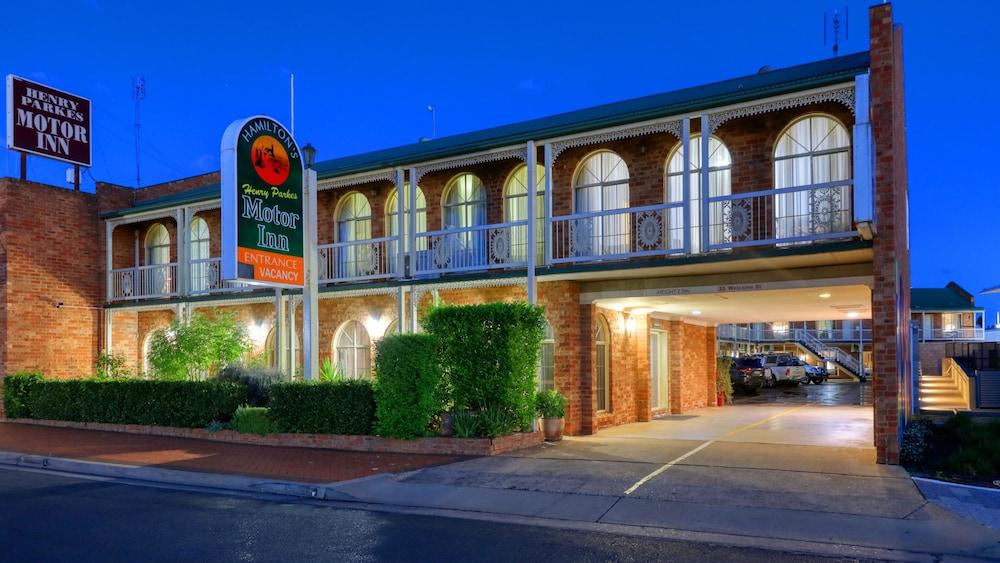 Hamilton's Henry Parkes Motor Inn, Parkes,New South Wales>>Parkes,4 star