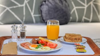 Hamilton's Henry Parkes Motor Inn, Parkes,New South Wales>>Parkes,4 star