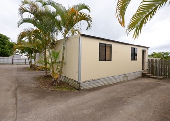Ned Kelly's Motel,Fraser Island>>Fraser Coast,4 star