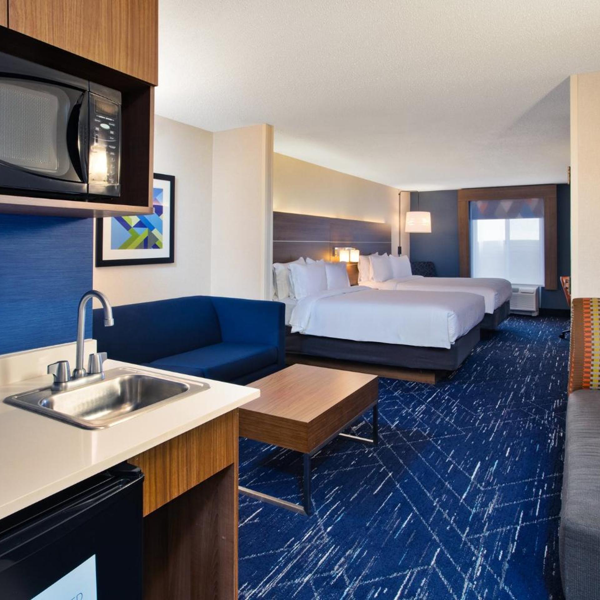 holiday inn express hotel and suites auburn hills by ihg