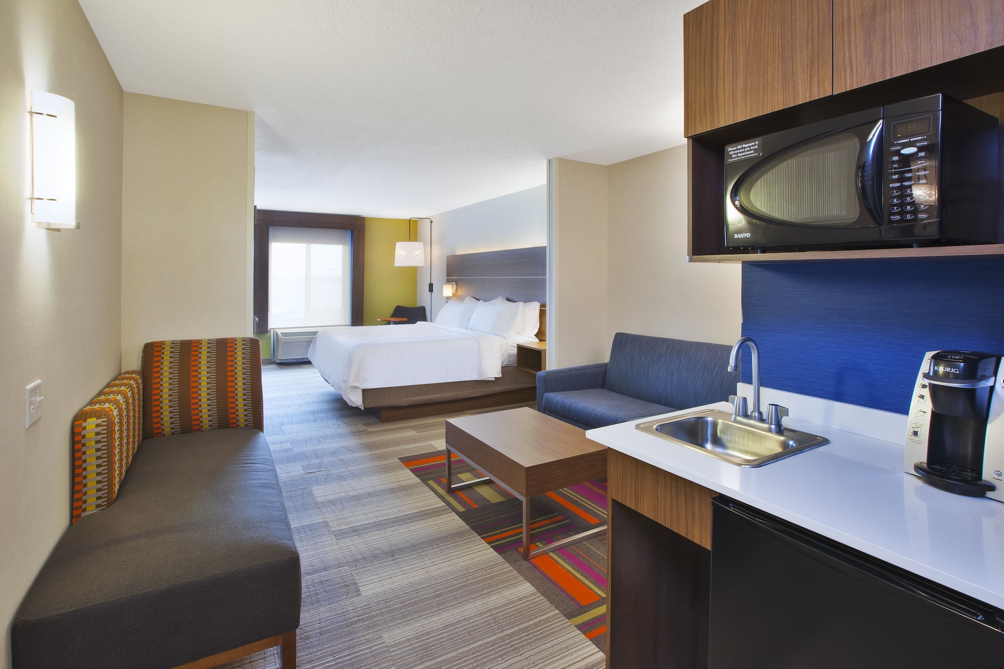 holiday inn express hotel and suites auburn hills by ihg