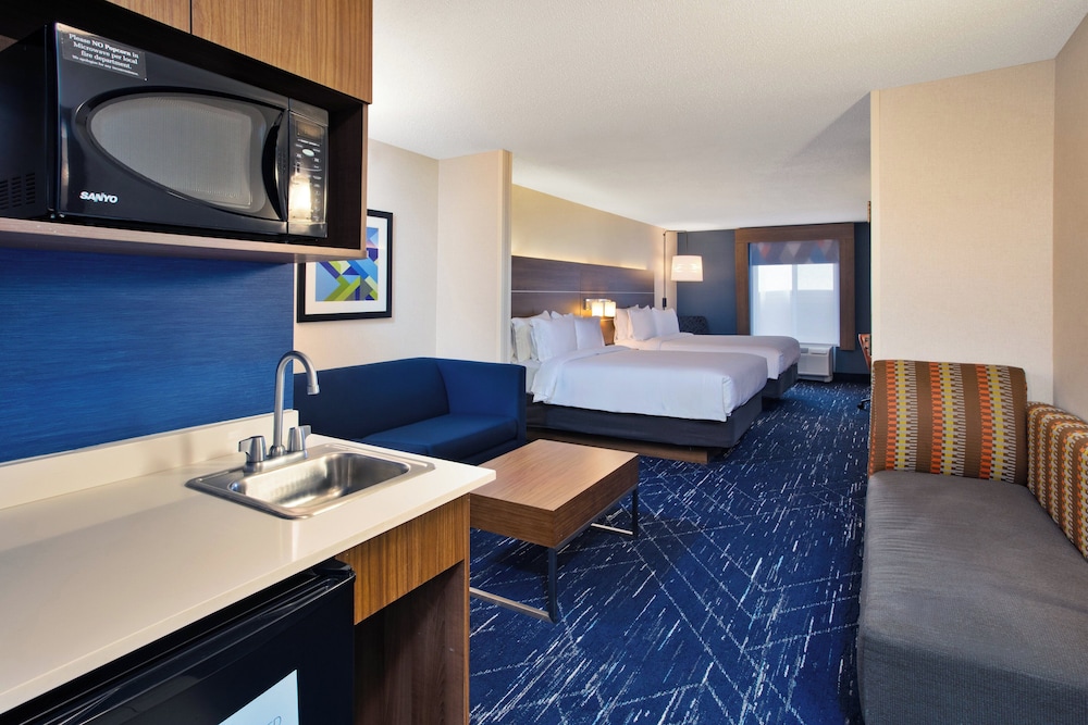 holiday inn express hotel and suites auburn hills by ihg
