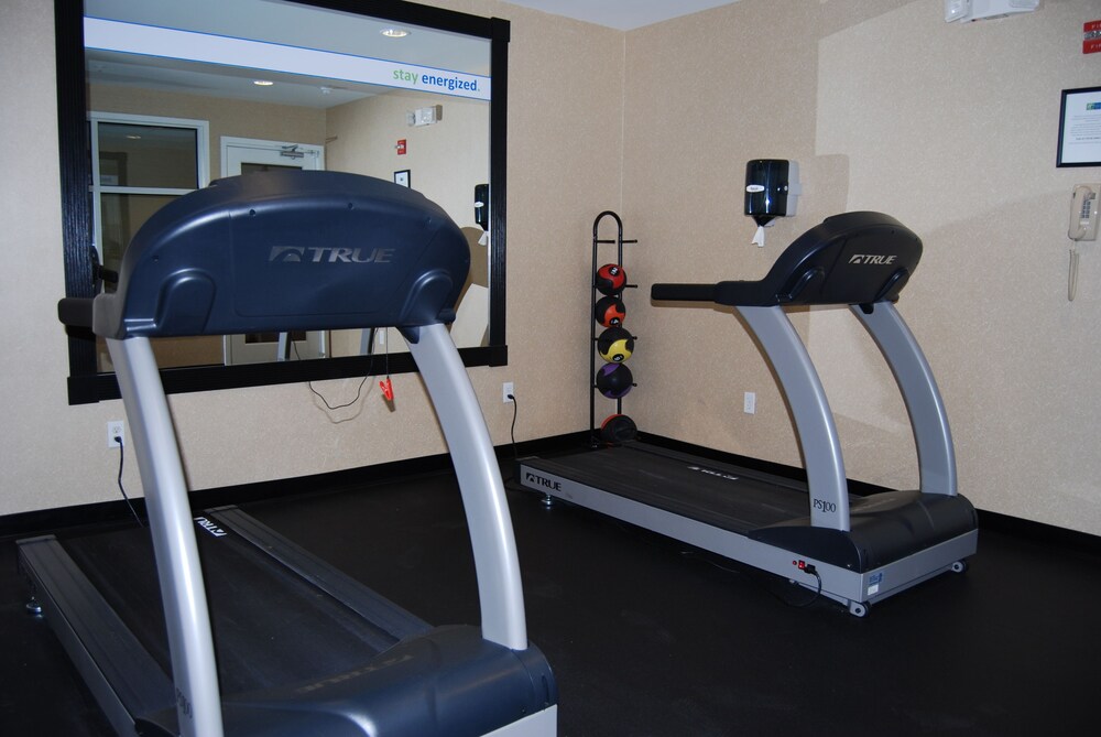holiday inn express hotel and suites auburn hills by ihg