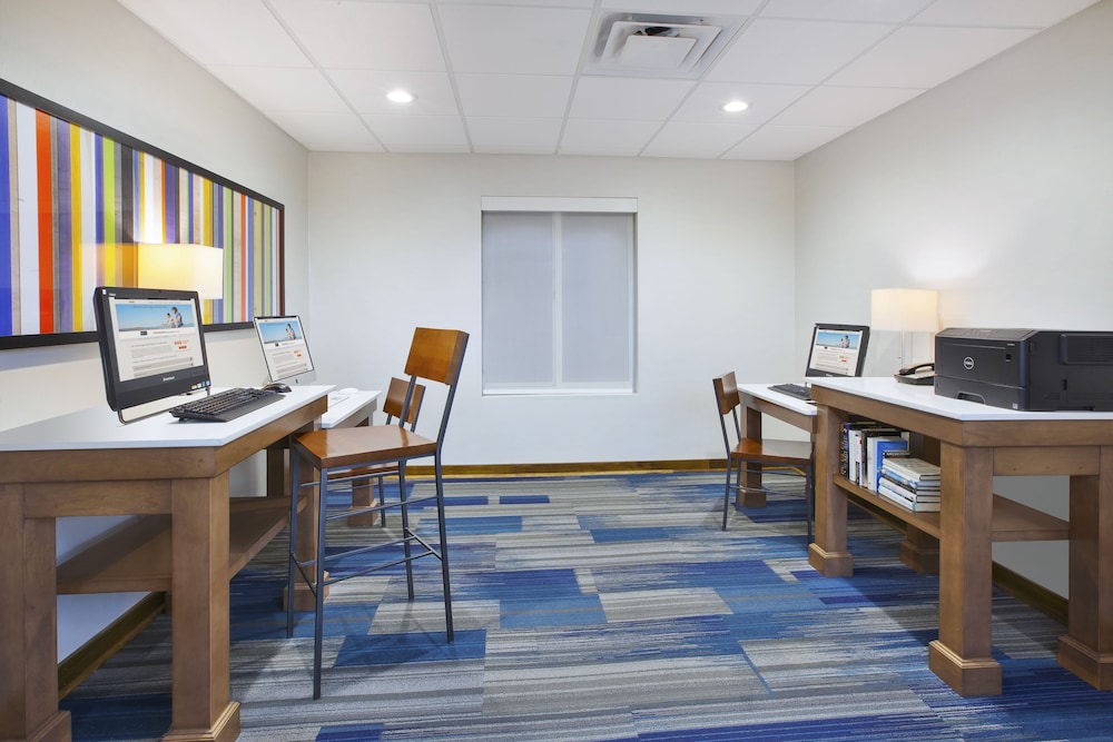 holiday inn express hotel and suites auburn hills by ihg